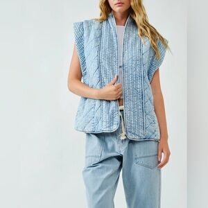 NWT- BiBi Quilted Chambray Cotton Soft Edge Vest/ Denim Kimono Style size large